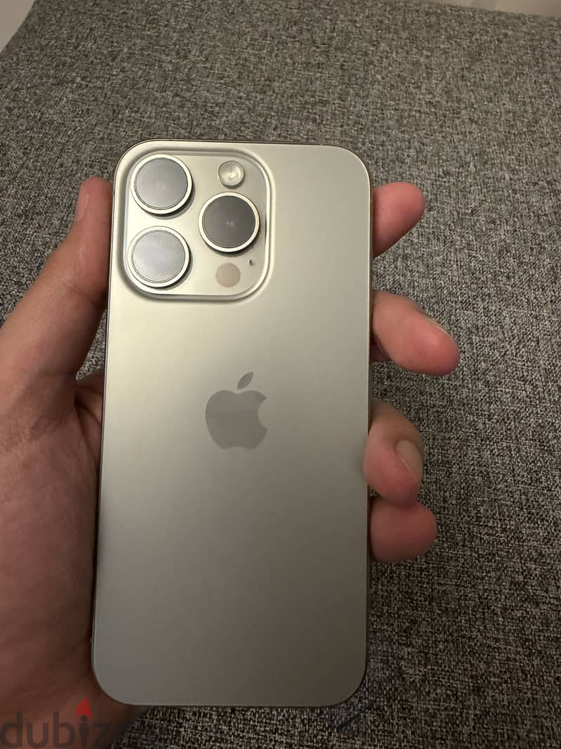 Apple - iPhone 15 Pro 7