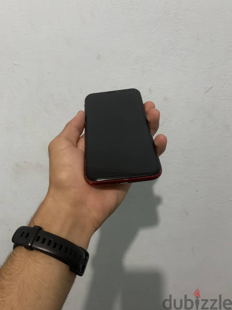 Apple - iPhone XR 1