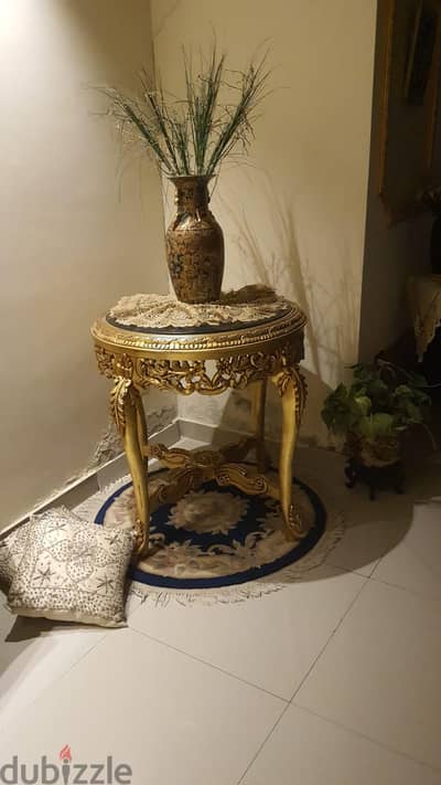 ترابيزة خشب مدهب ورق انجليزي مستورد
