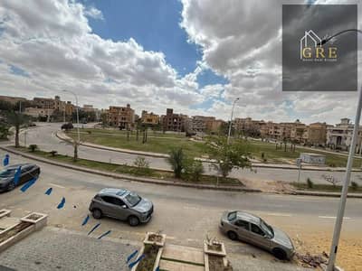  فرصة نادرة للبيع شقة 520م بمدخلين أحدهما خاص ,استقلالية كاملة نصف تشطيب موقع مميز بجوار جامعة مصر للعلوم والتكنولوجيا داخل غرب سوميد West Somid