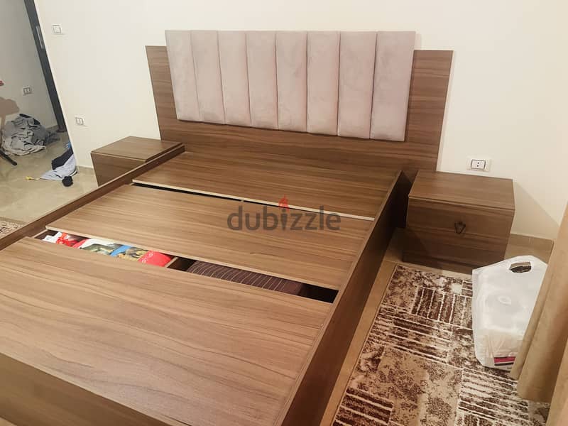 Double Bed with dressing & wardrobe 6