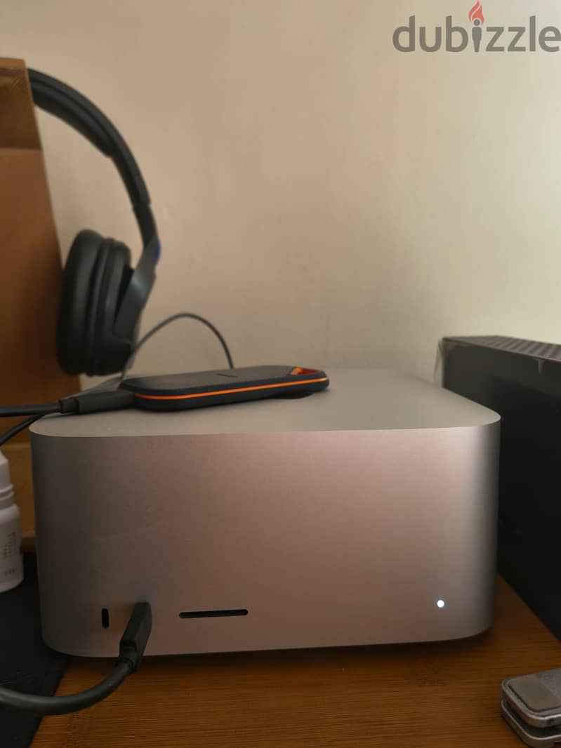Mac Studio M1 Ultra 1