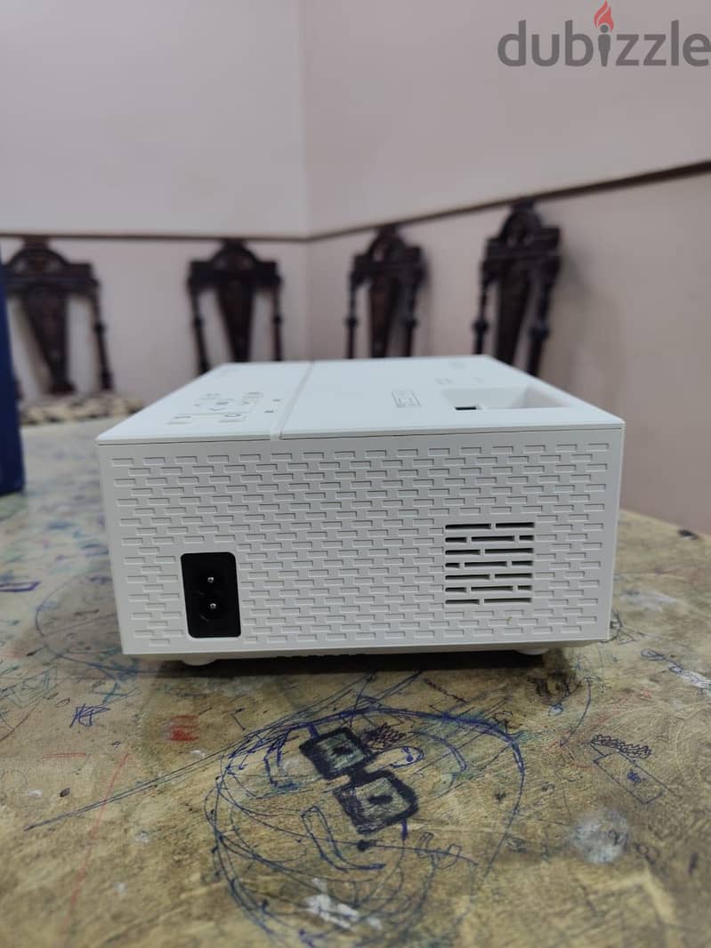 Ysametp Mini projector 2