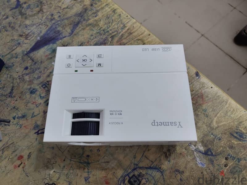 Ysametp Mini projector 1