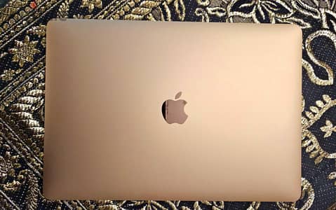 Macbokk Air M1 - Like New
