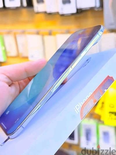 آبل - آيفون 17 اير