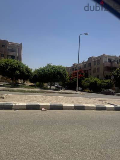 شقه ١٠٠ متر متشطبه  بالشروق