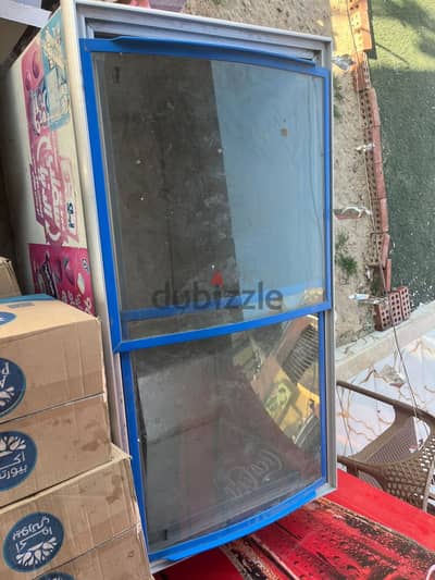 تلاجة عرض ايس كريم