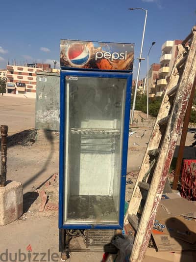 تلاجات عرض للبيع بحالة جيدة