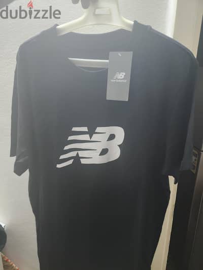 New balance t shirt Size L