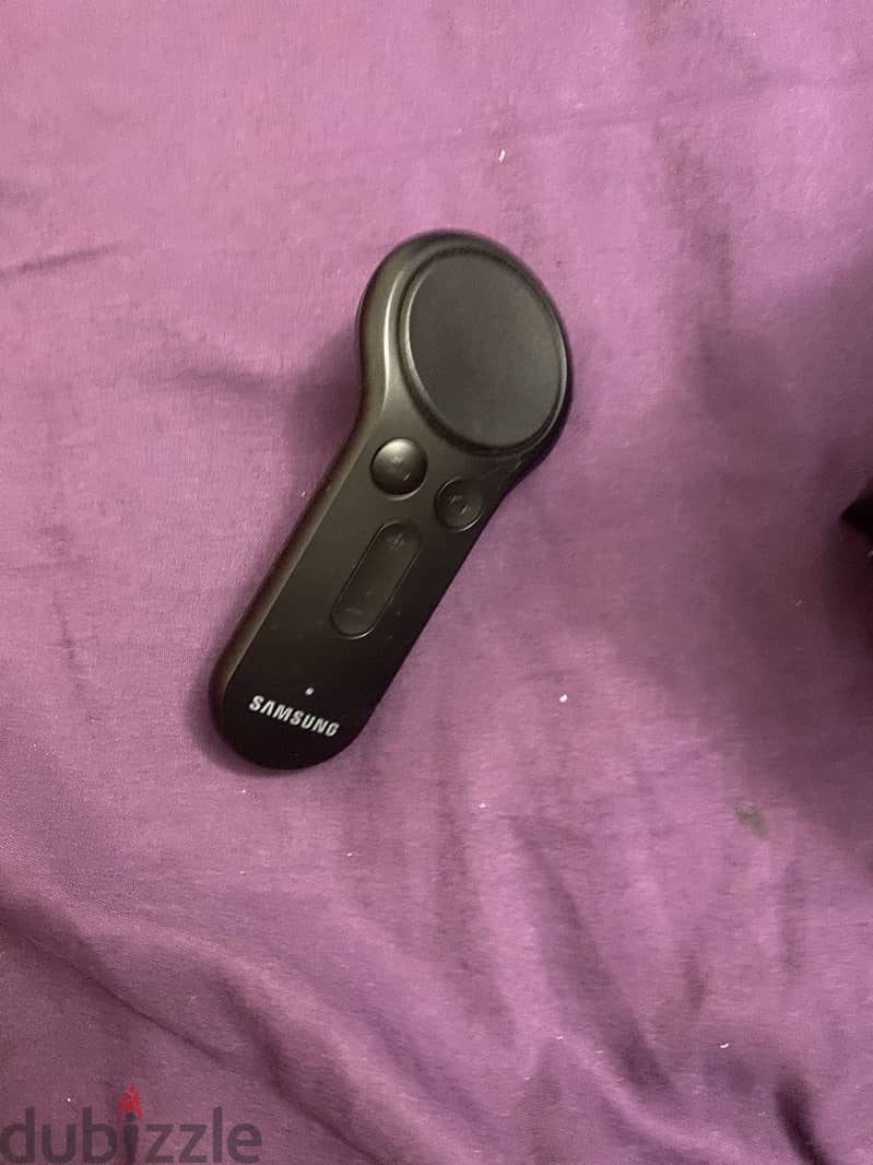 Samsung gear vr with controler 3
