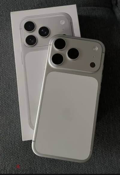 Apple - iPhone 17 Pro Max