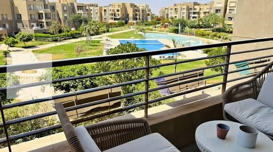 Penthouse استلام فوري +روف نازل من سعره النص في الشروق علي طريق السويس مباشره
