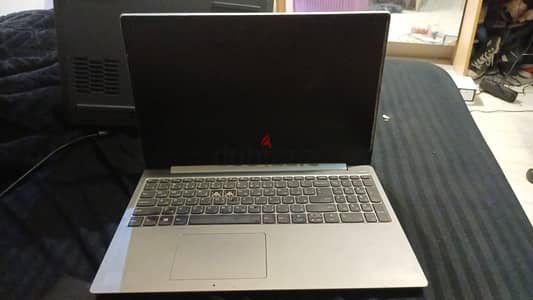 لابتوب لينوفو Lenovo 330s (كور i5 جيل ثامن / رام 4 / هارد SSD 256 / كا