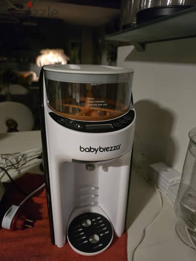 Baby Brezza Formula Pro محضر حليب للاطفال