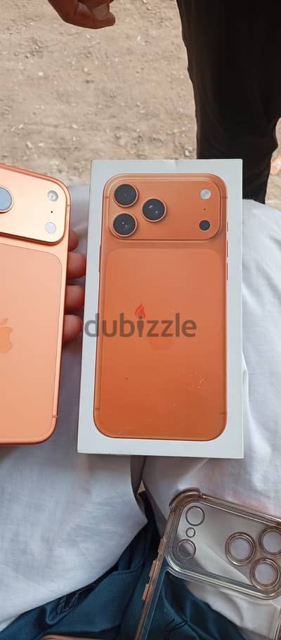 آبل - آيفون 17 برو ماكس