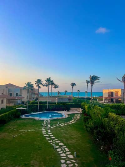 فيلا للايجار في مارينا 5 اول صف علي البحر