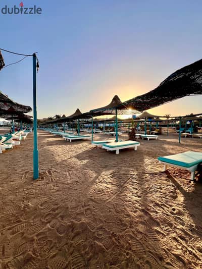Modern chalet for daily rent in Hurghada with a panoramic view of the sea and a private sandy beach at the highest level