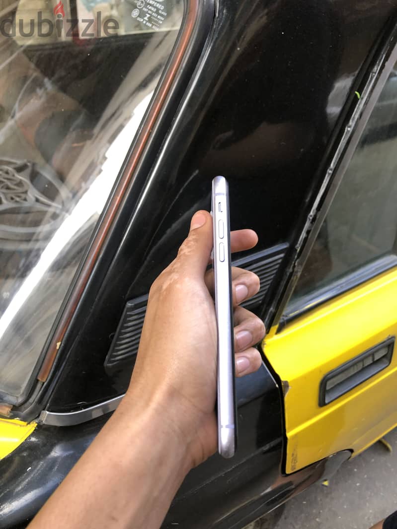 Apple - iPhone 11 1