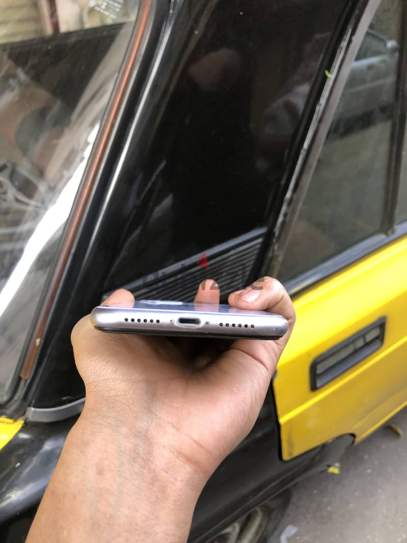Apple - iPhone 11 2