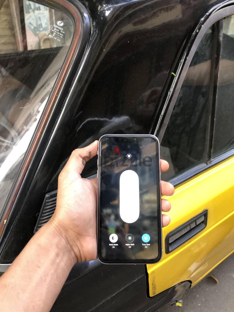 Apple - iPhone 11 5