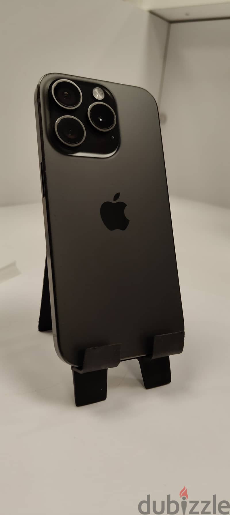 Apple - iPhone 15 Pro 3