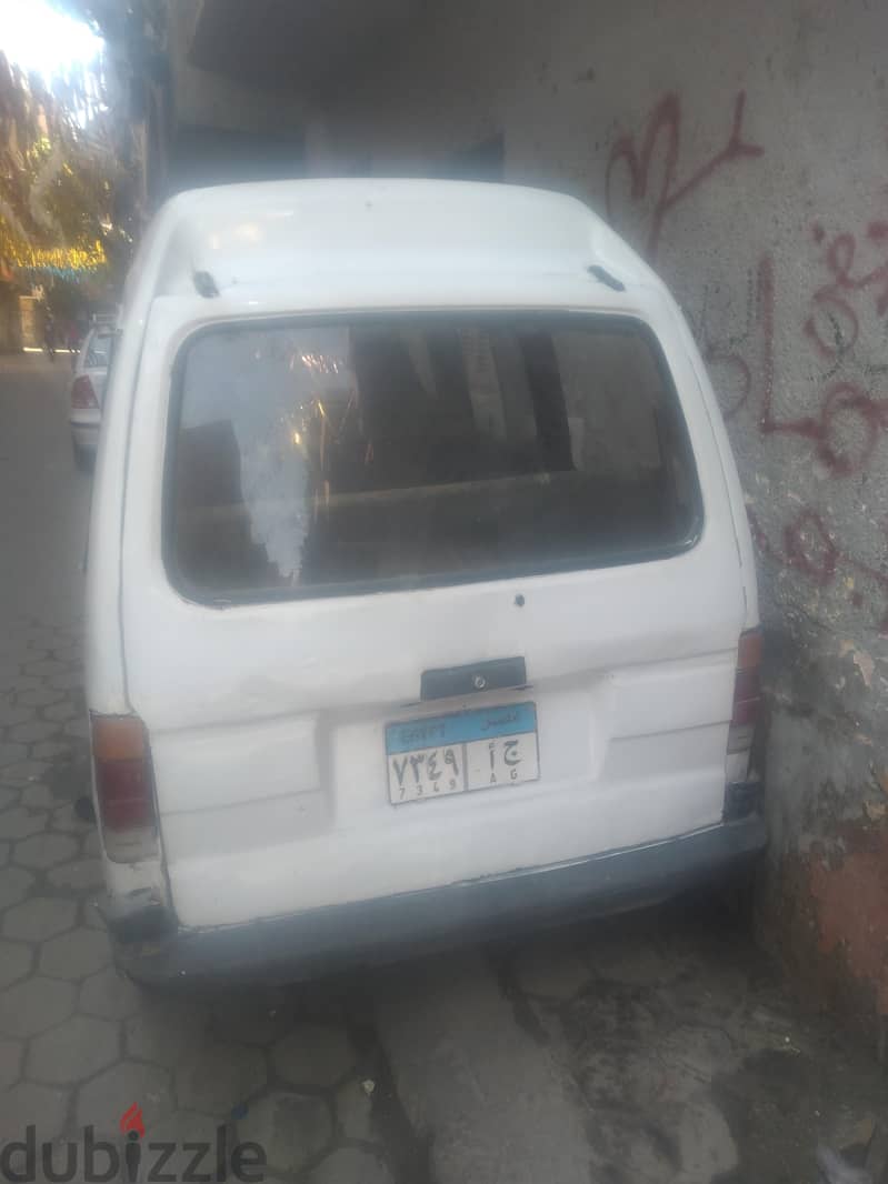 سوزوكي فان 1983