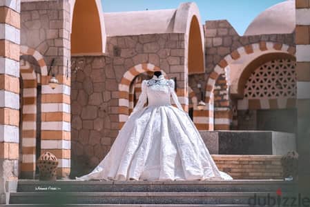 فستان زفاف ملكي