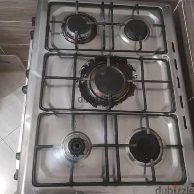 للبيع بوتاجاز 5 شعلة ماركة "First Cook".