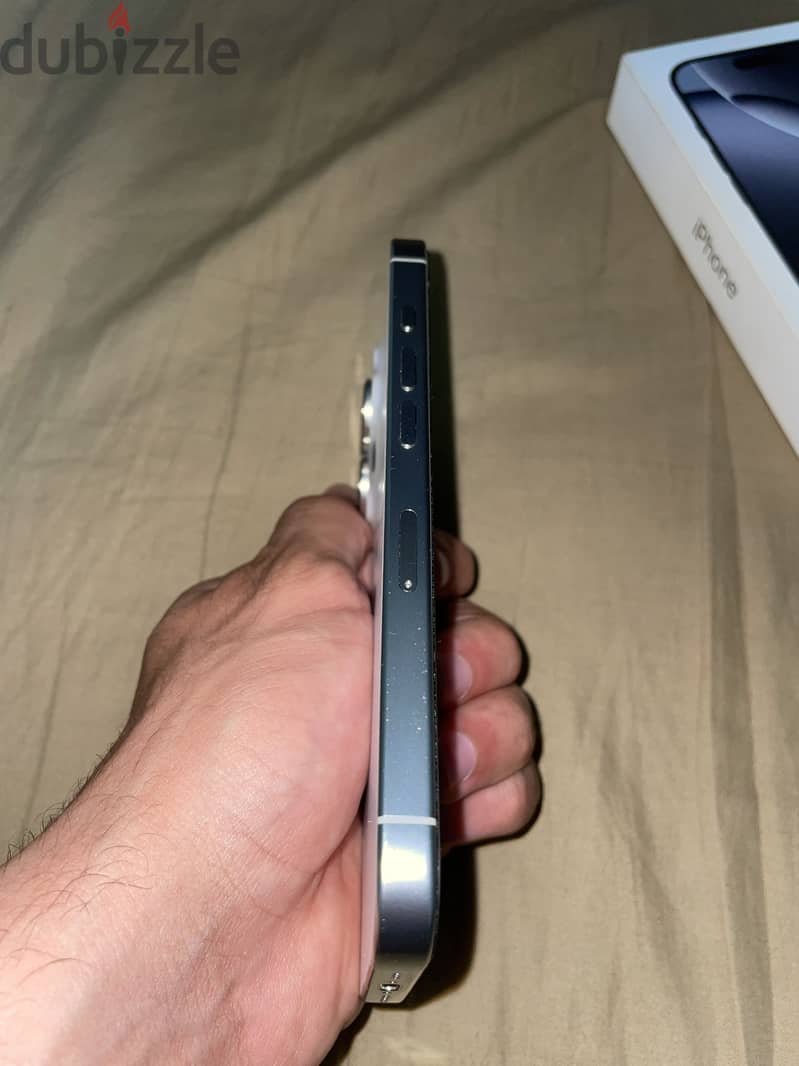 Apple - iPhone 16 Pro 2