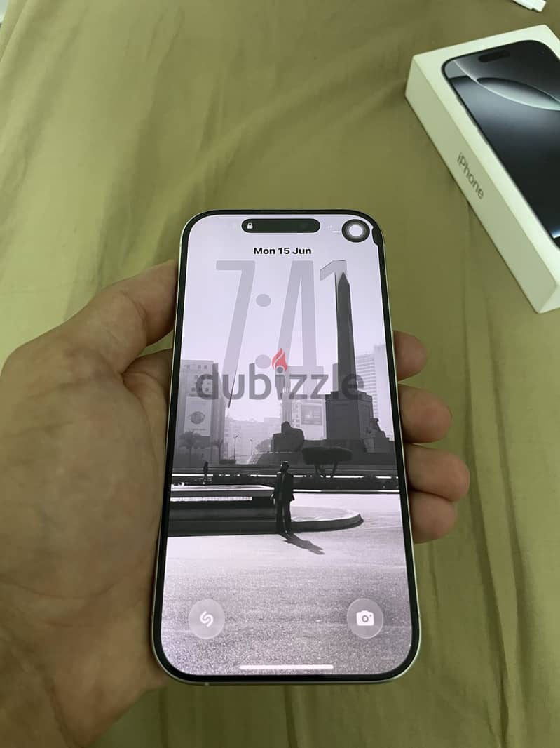 Apple - iPhone 16 Pro 6