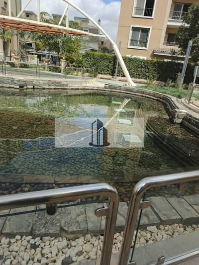 شقة للبيع كورنر تقسيط فيو Pool باقل مقد في الماركت في كمبوند سراي المستقبل سيتي بجوار مدينتي  Sarai