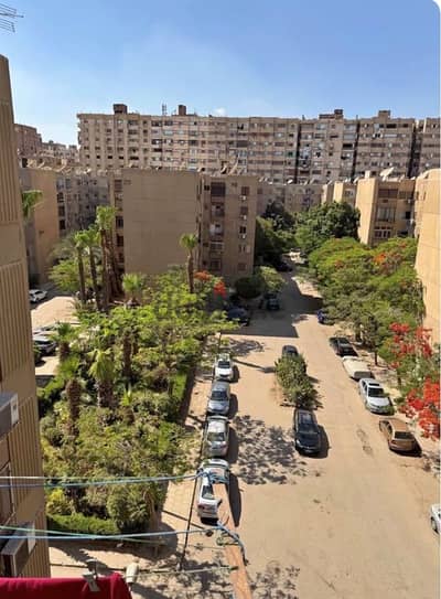 شقة لقطة داخل كومبوند راقي على شارع الهرم الرئيسي مباشرة