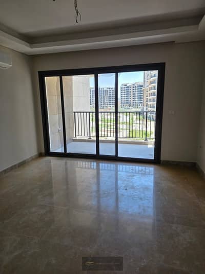 ستوديو أول سكن للإيجار في كمبوند زد – الشيخ زايد | 60 م² | مطبخ وتكييفات
