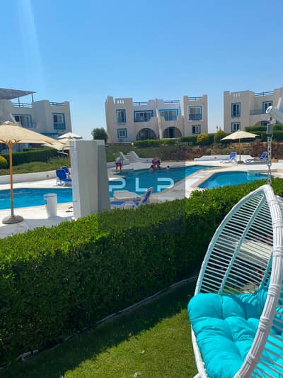 Ground floor chalet for rent with a direct sea and pool view in the Greek phase of Mountain View North Coast. Super Lux finishing. Ground floor chalet for rent with a direct sea and pool view in the Greek phase of Mountain View North Coast. Super Lux finishing.