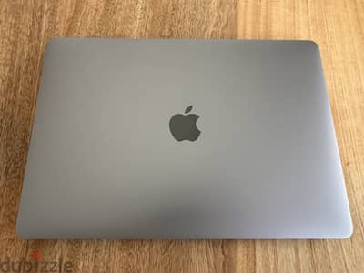 MacBook Pro with Touch Bar, M2, 13 inch, 2022