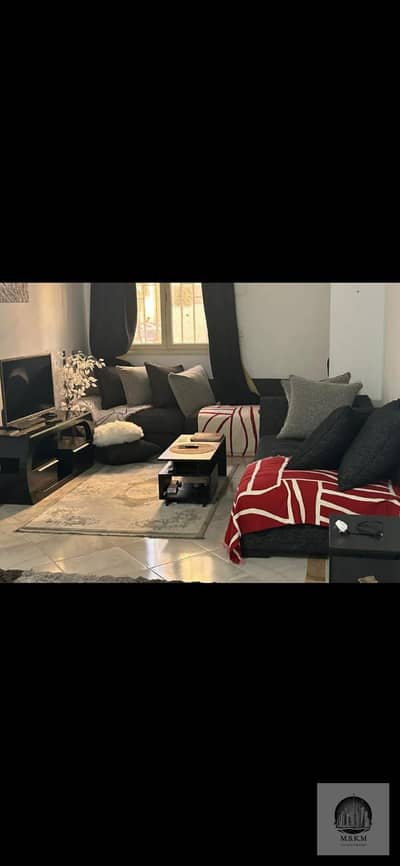 شقة للبيع مميزة ف سكن مصر ارض المعارض مسلسل 3 بجوار امان مساحة 118متر ,دور ثالث, 3 غرف نوم وحمام بسعر مميز