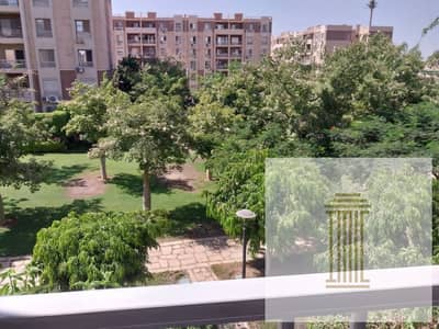 شقه للبيع 96م متر دور تانى فيو جاردن خالصة كاش b7 امام النادى