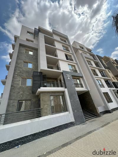 عماره متشطبه بالكامل استلام فوري للبيع بسعر مميز في كمبوند ويست فيو الشيخ زايد