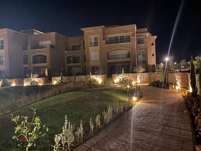Chalet 120m + roof 30m with a full view of the sea in Sokhna. Delivery super lux with a 25% down payment and installments over 5 years, or save 3.3 million and buy cash!