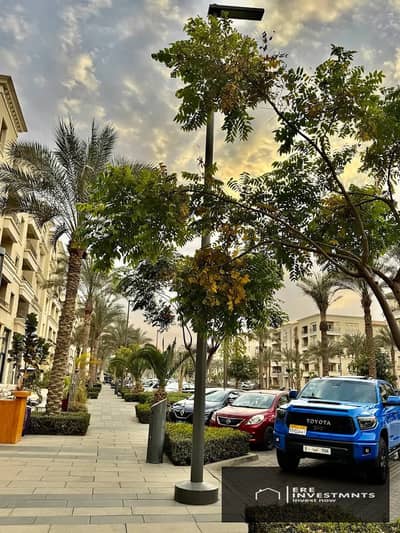 شقة متشطبة بالكامل 3 غرف بموقع متميز جدا للبيع في ميفيدا اعمار التجمع الخامس Mivida Emaar New Cairo