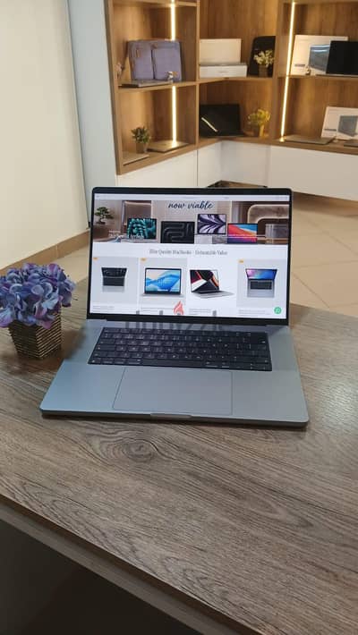 MacBook Pro 16-inch M2 pro 2023 16GB RAM 512GB SSD - ضمان ٣ شهور
