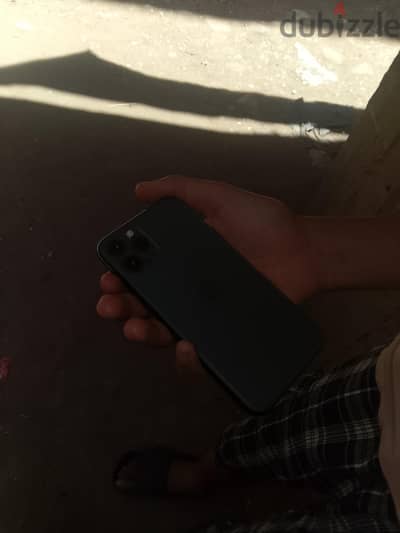ايفون اليفين برو