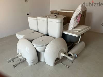 ٣ قواعد حمام ديوارفيت  و ٢ حوض حمام و بانيو ١٧٠ سم