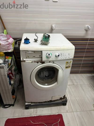 غساله زانوسي ٥٥٠  Washing machine Zanussi 550