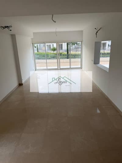 شقة في نيو جيزة للبيع 225م مطبخ وتكيفات بسعر لقطه