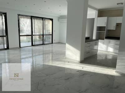 Ground Floor Apartment for Rent Includes Air Conditioning and Appliance in Eastown