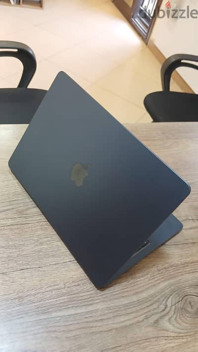 MacBook Air M2 2022 8GB 256GB | ضمان حقيقي لمدة ٣ شهور