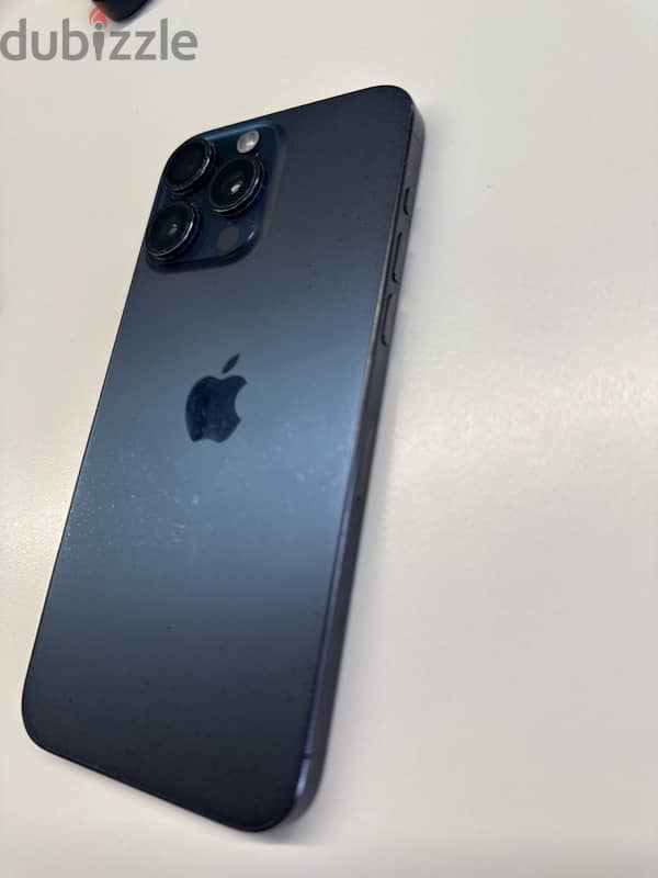 iphone 15 pro max 3