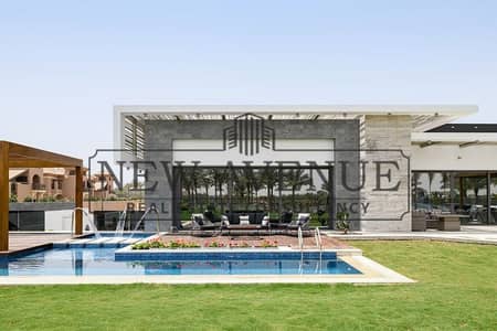 فيلا ستاندالون للايجار بحمام سباحه فيو علي الجولف في الايجار شامل مطبخ ضخم و التكيفات